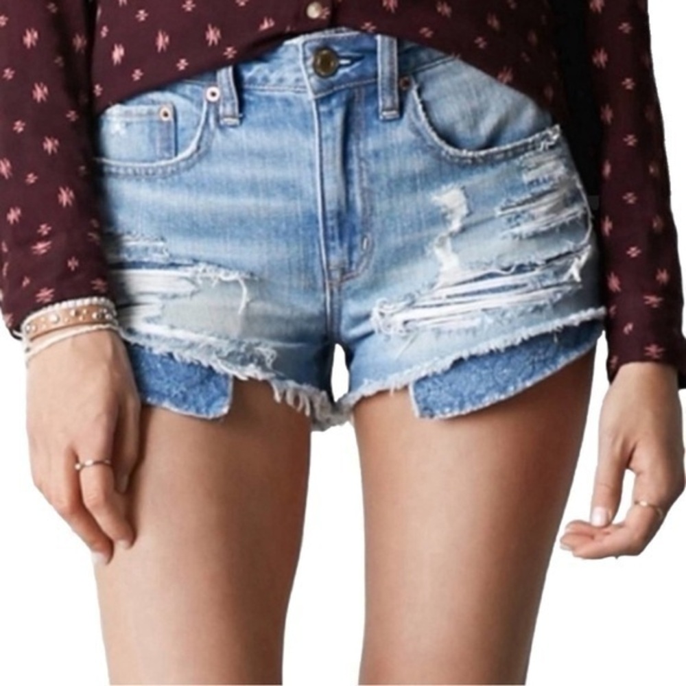 American Eagle Ripped Jean Shorts High Rise Festival Inseam 2” Waist 27” size 0